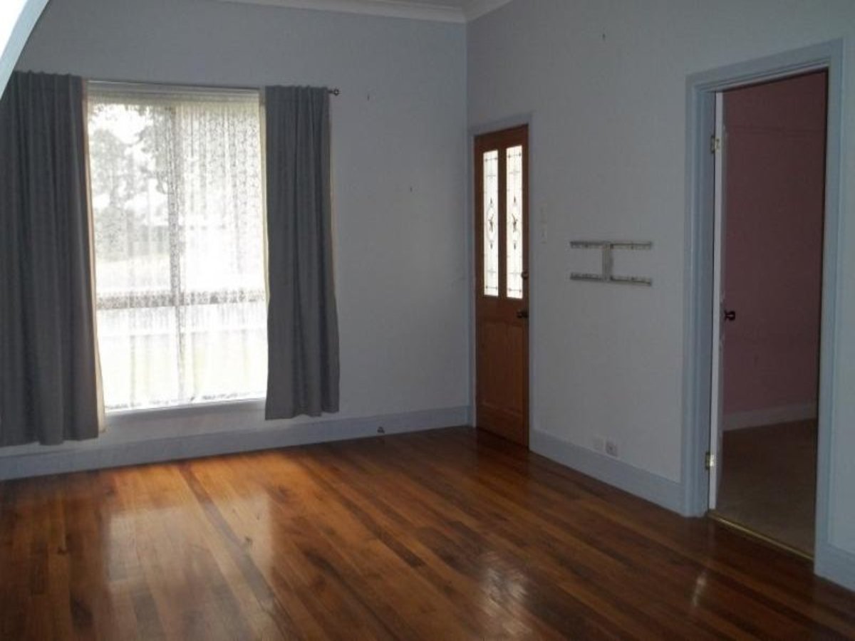 19 Commercial Road, Benalla
