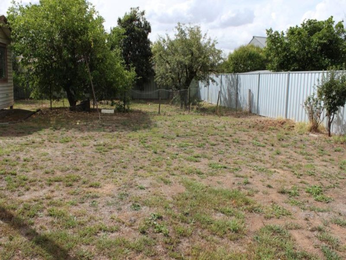 16 Crofton Street, Benalla