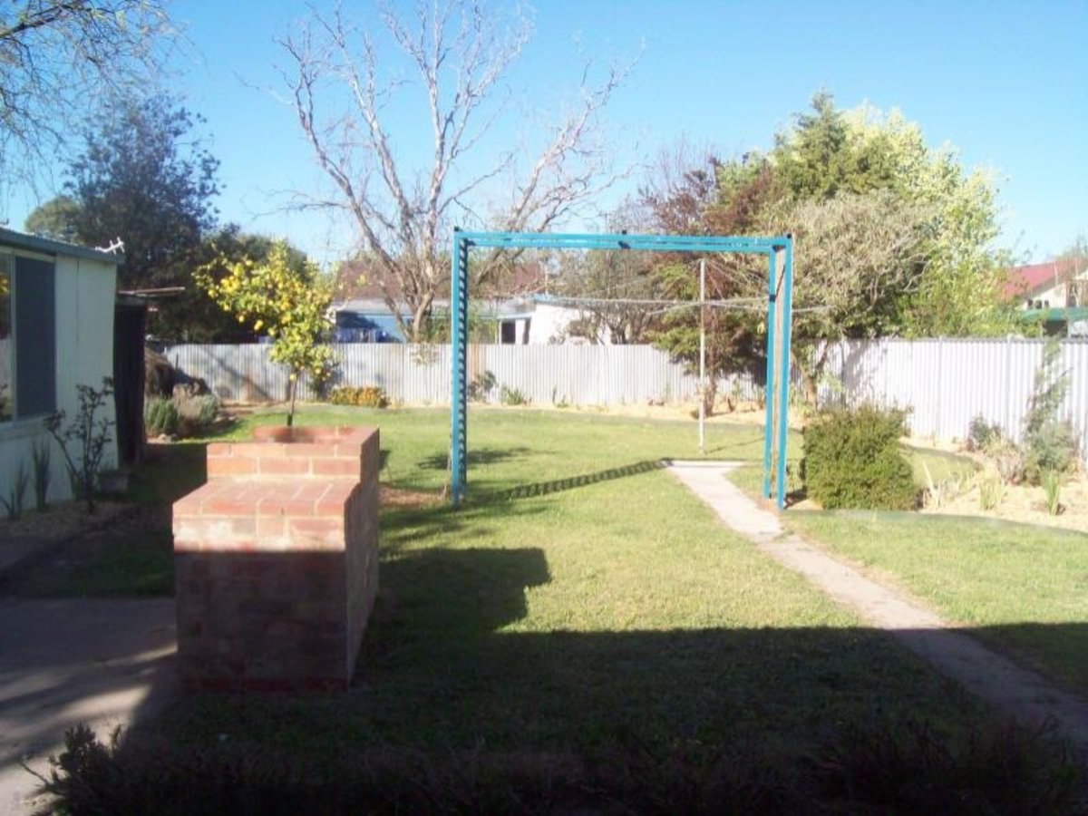 25 Charles Street, Benalla