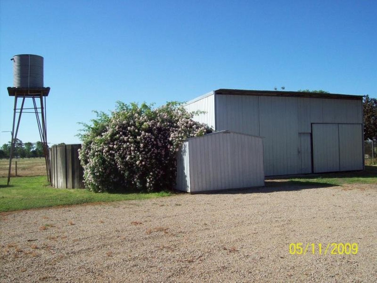196 Hunter Road, Benalla