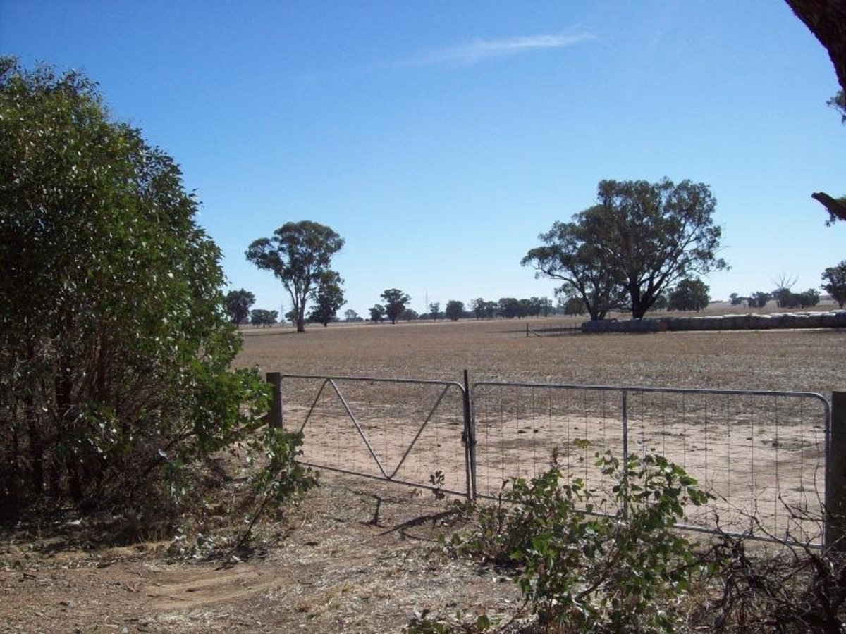 1 Lake Mokoan Road, Benalla
