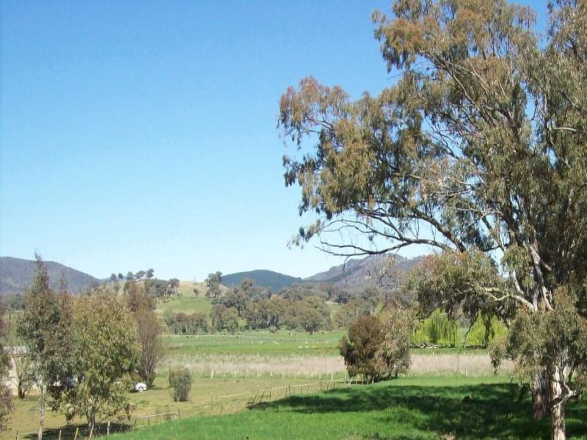 751 Lake Mokoan Road, Chesney Vale