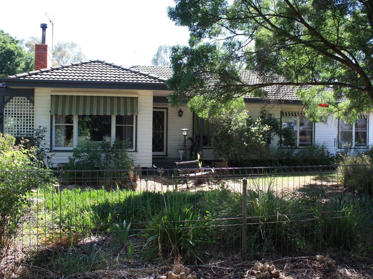 1542 Dookie Devenish Road, Devenish