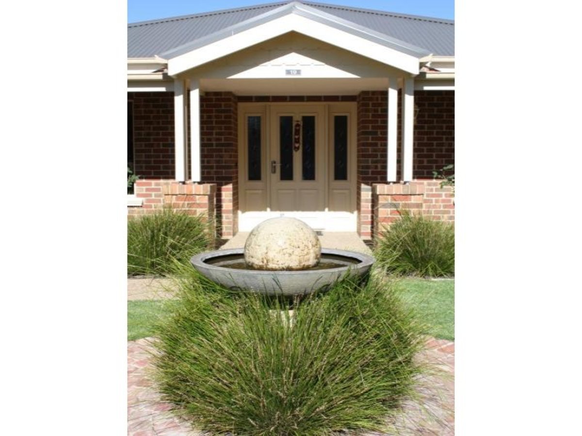 19 Olivers Road, Benalla