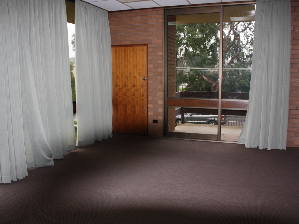 8 Maginness Street, Benalla