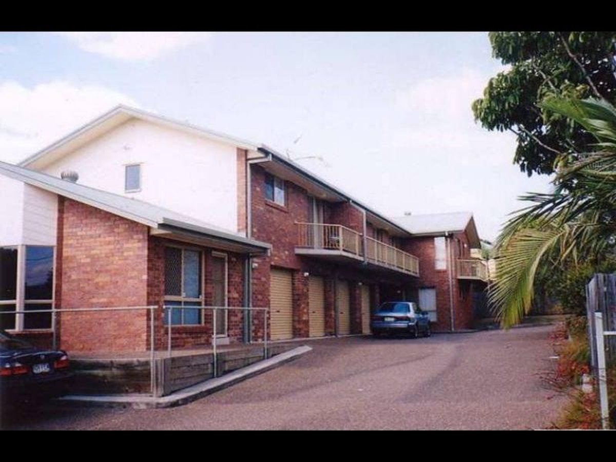 1 / 20 Green Street, Booval