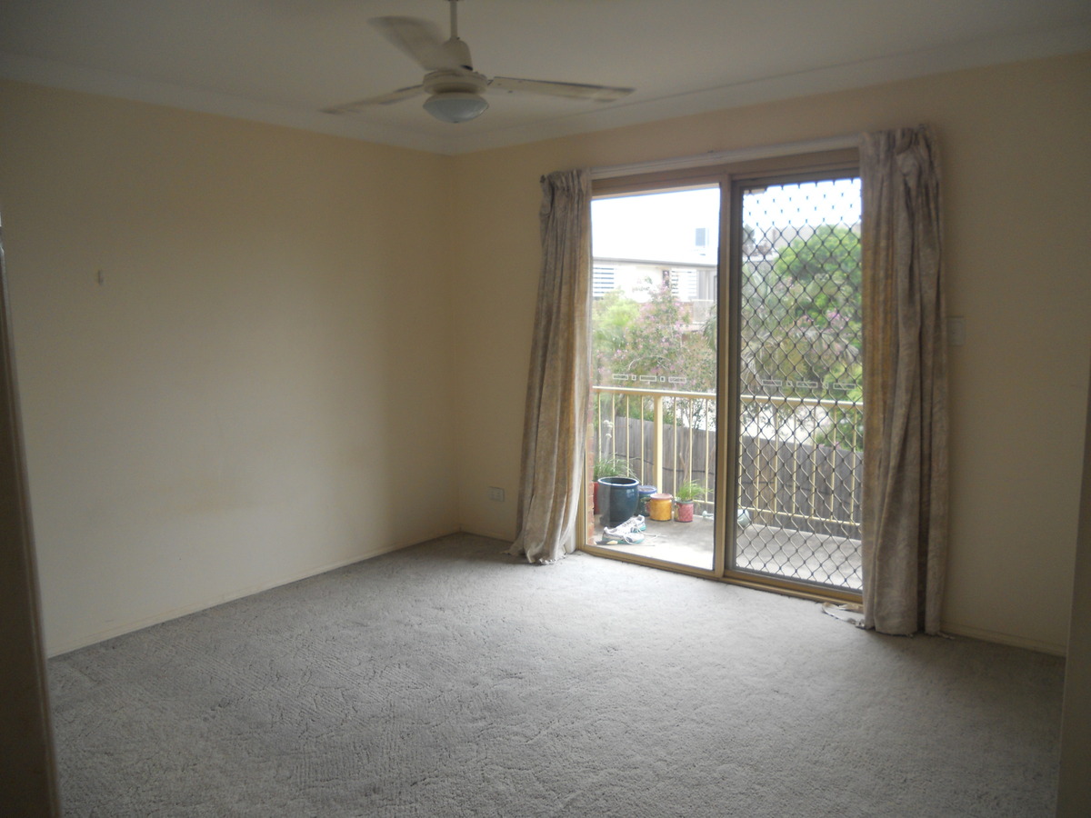 1 / 20 Green Street, Booval