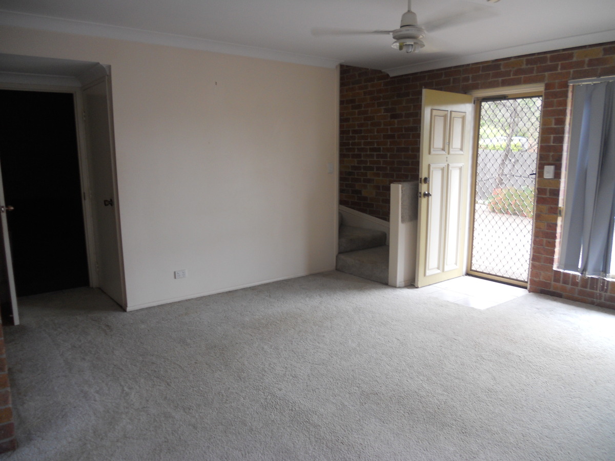 1 / 20 Green Street, Booval