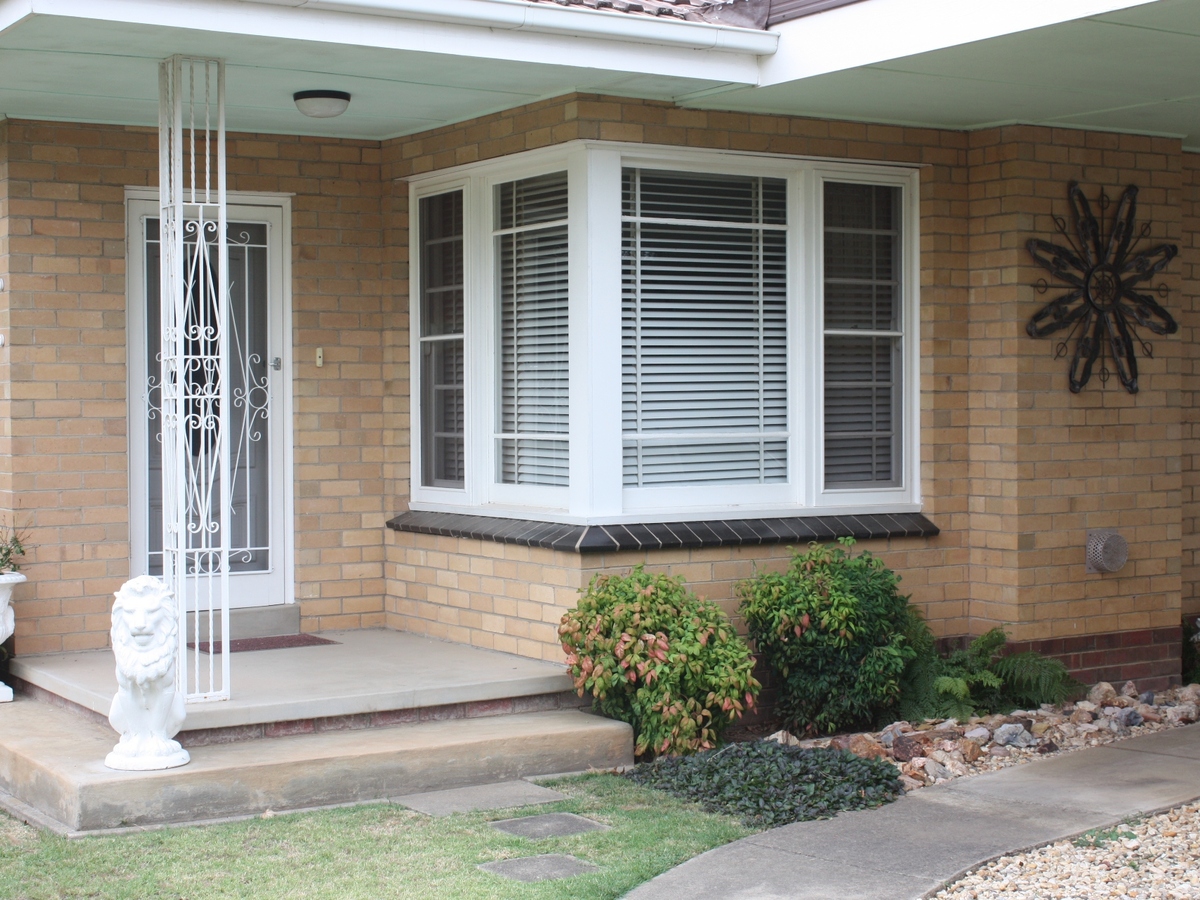 10 Amos Avenue, Benalla