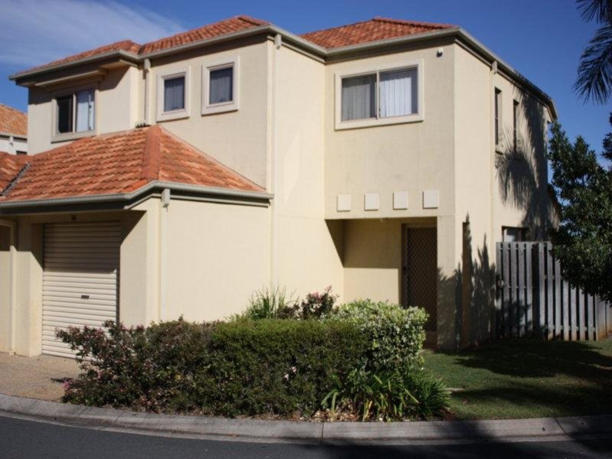 538 warrigal rd, Eight Mile Plains