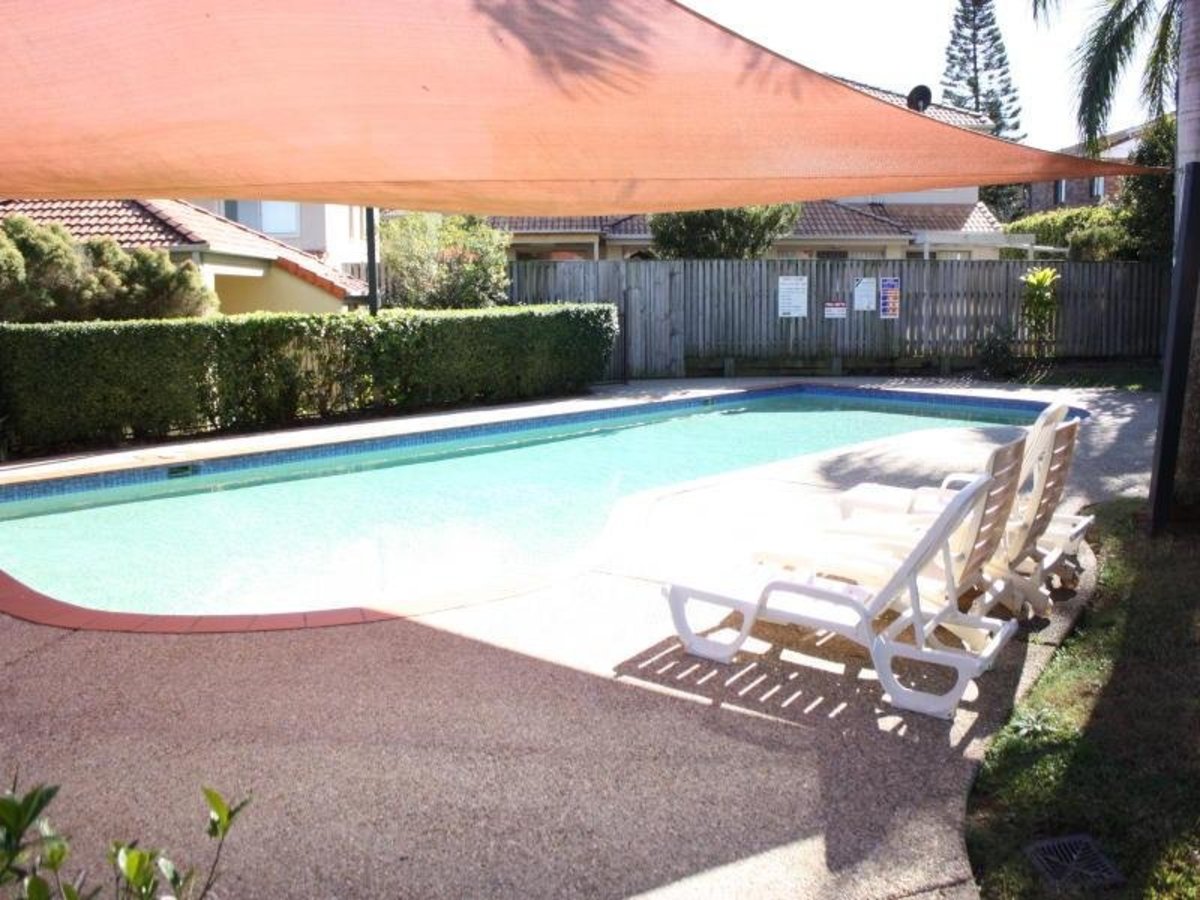 538 warrigal rd, Eight Mile Plains
