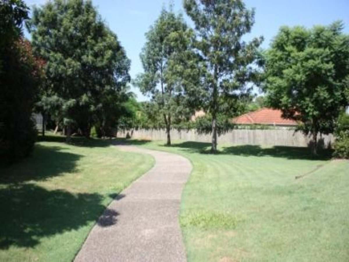 28 30 Warrigal Rd, Eight Mile Plains