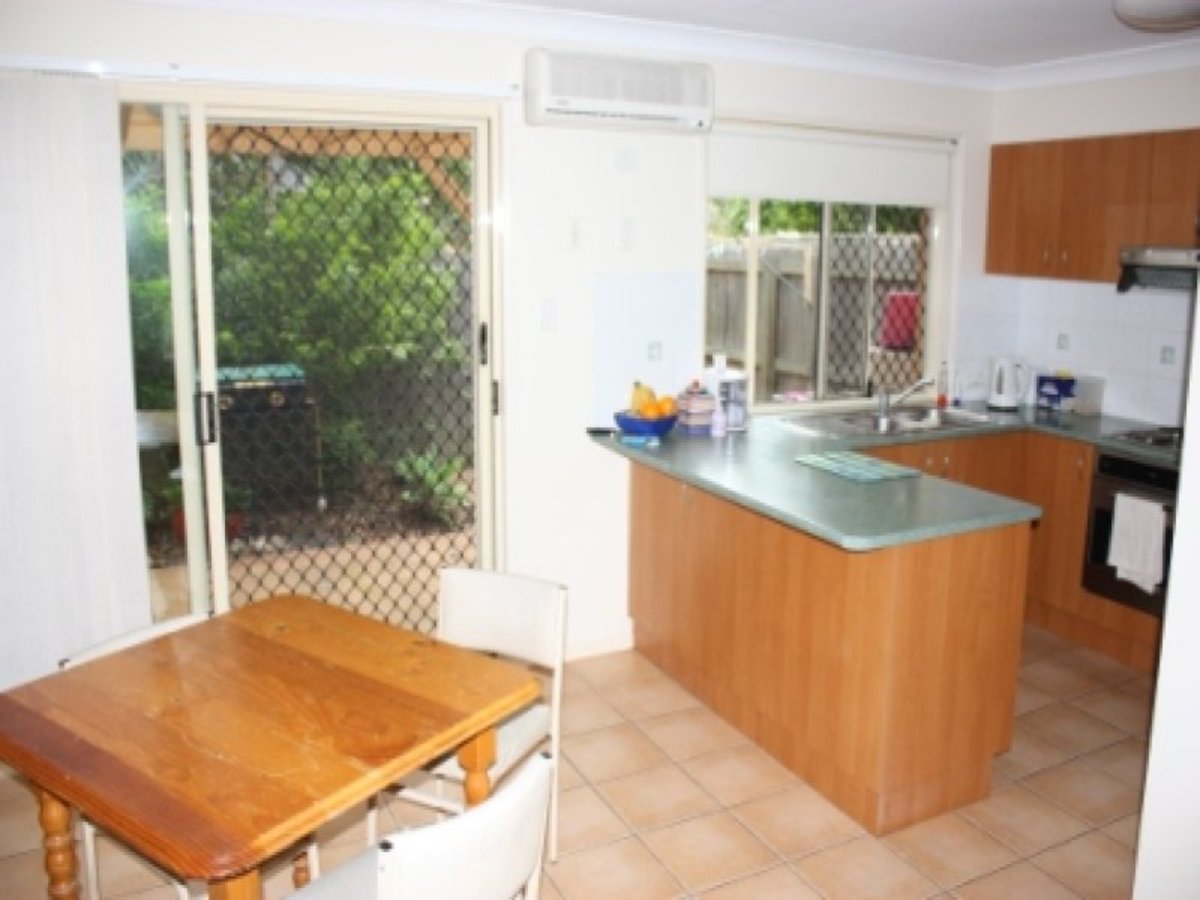 49 56 Coora St, Wishart