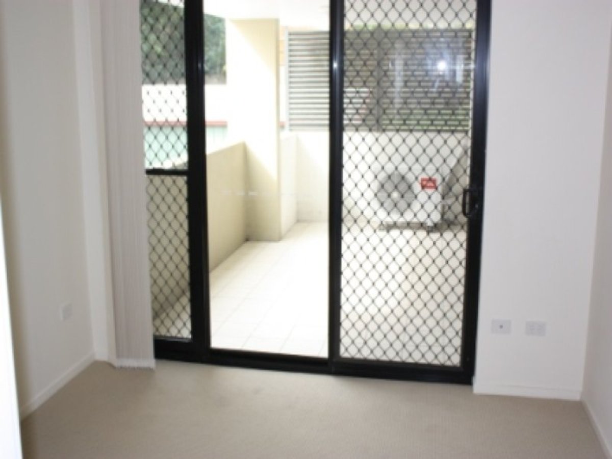 10 / 8 Catherine St, Woolloongabba