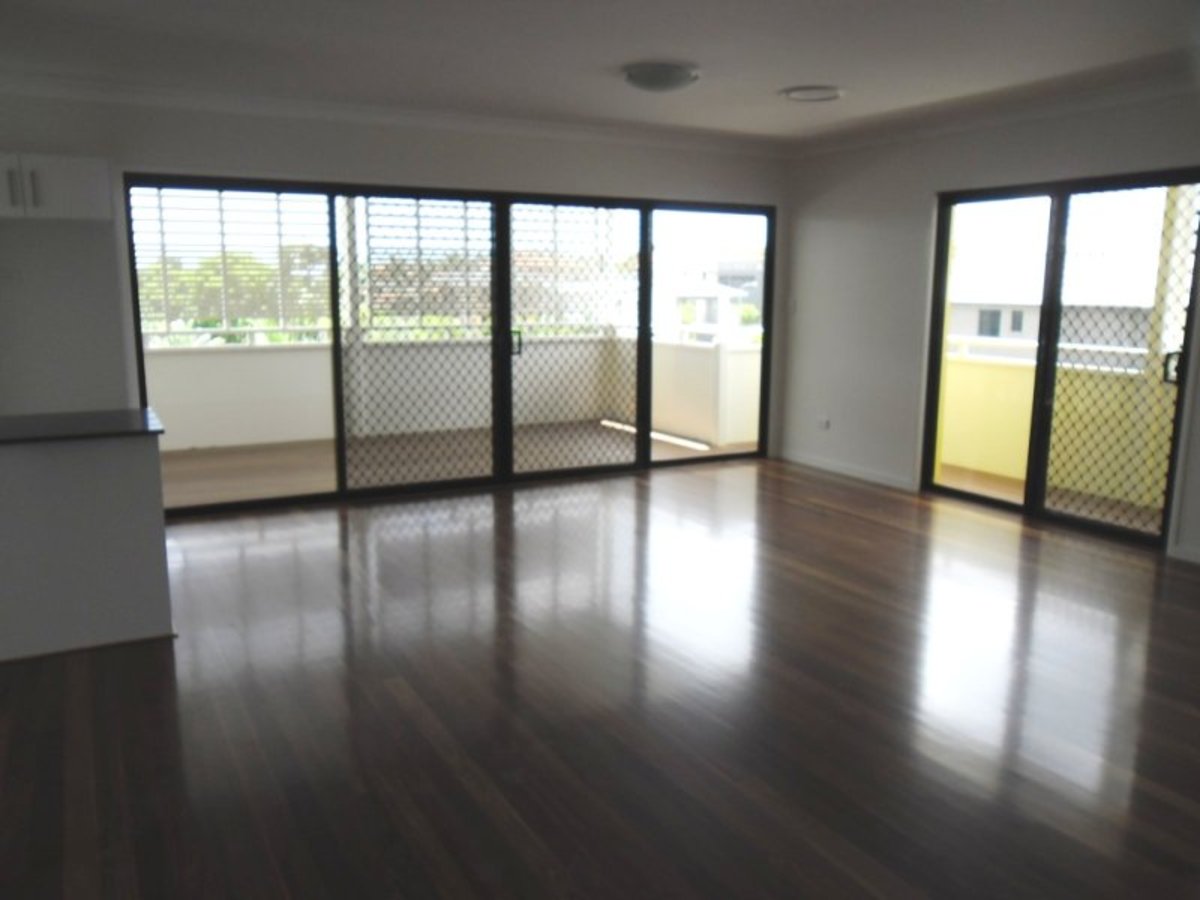 9 / 16 Hartigan Close, Belmont