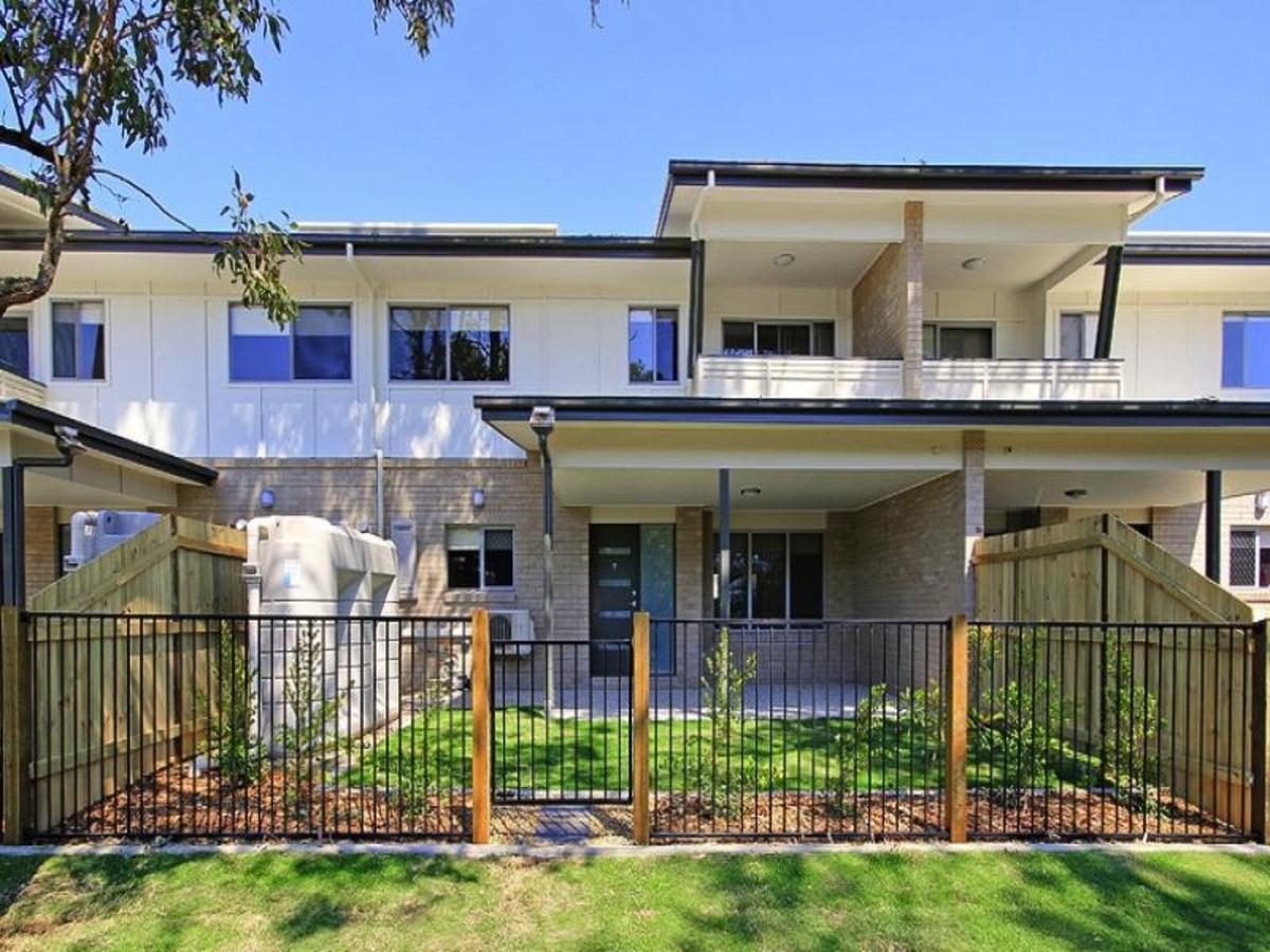 7 Debra st, Salisbury