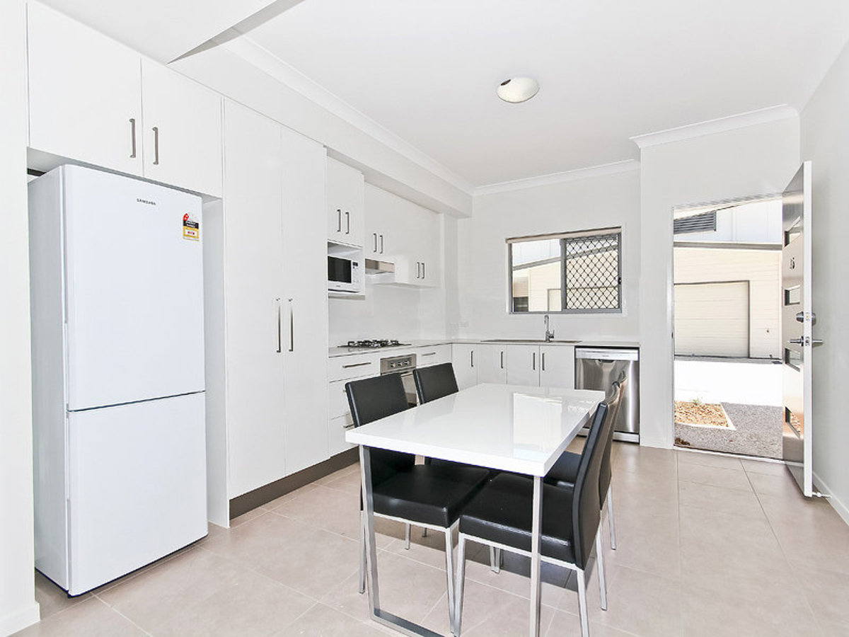 7 Debra st, Salisbury