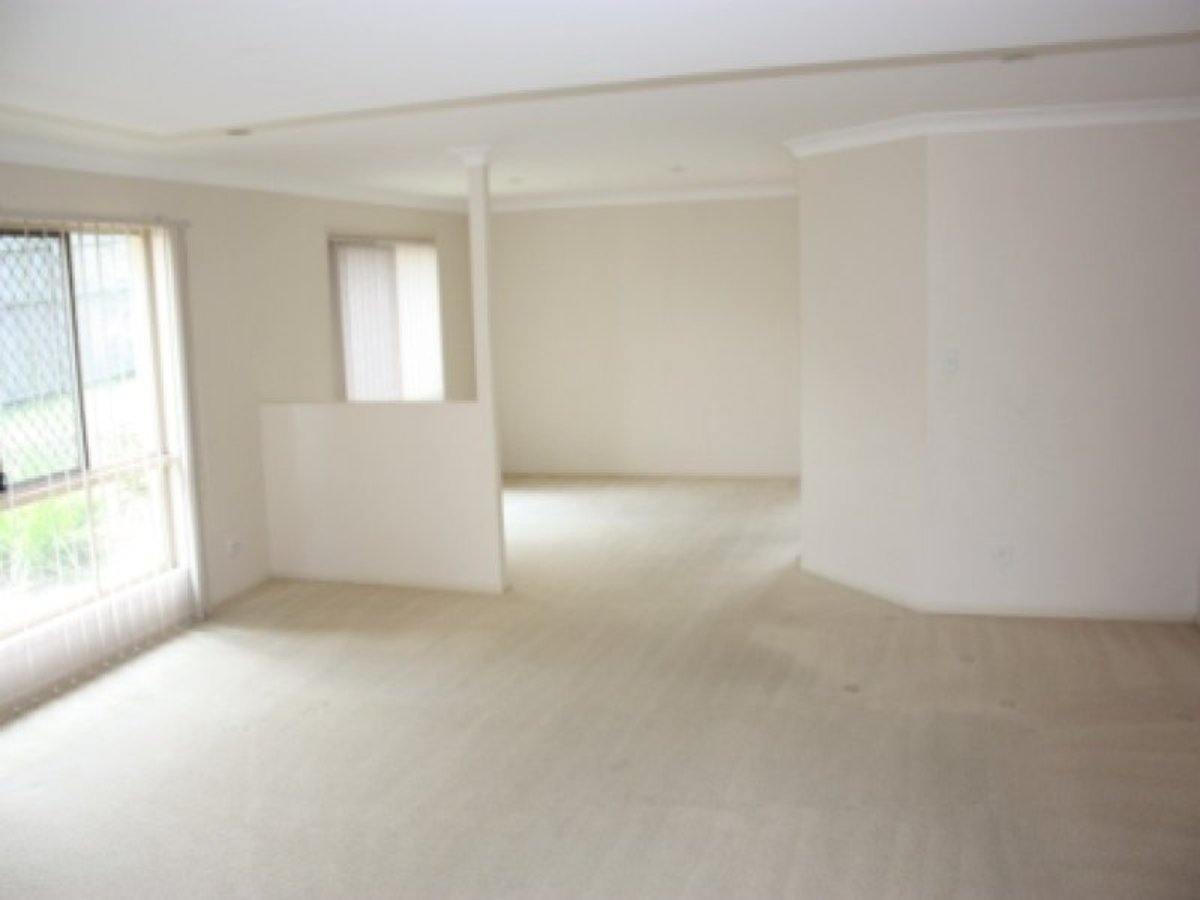 53 Lichfield Place , Parkinson