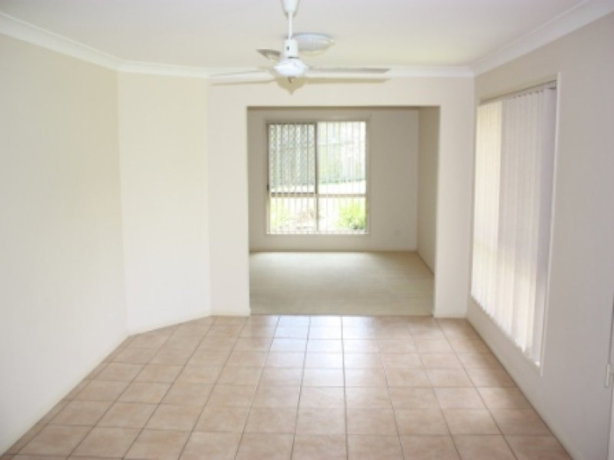 53 Lichfield Place , Parkinson