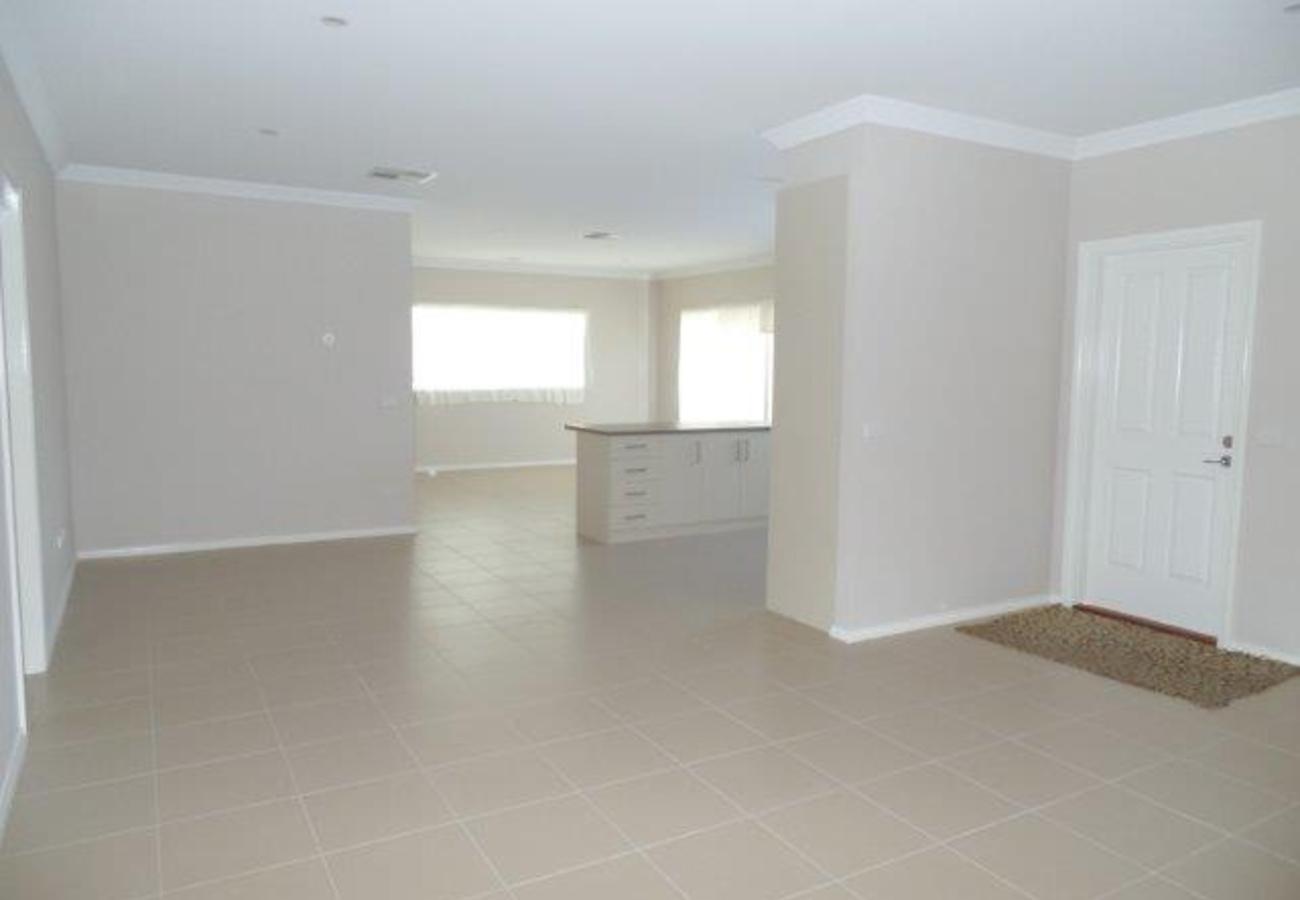 6 Rosemont Crescent, Shepparton