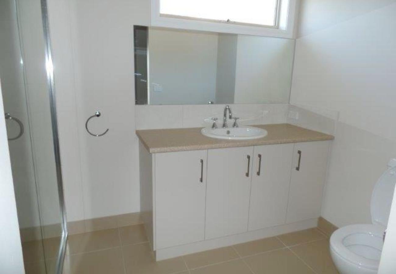 6 Rosemont Crescent, Shepparton