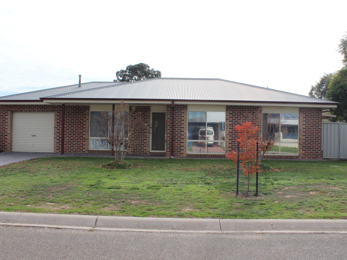 2 Stapleton Court, Benalla
