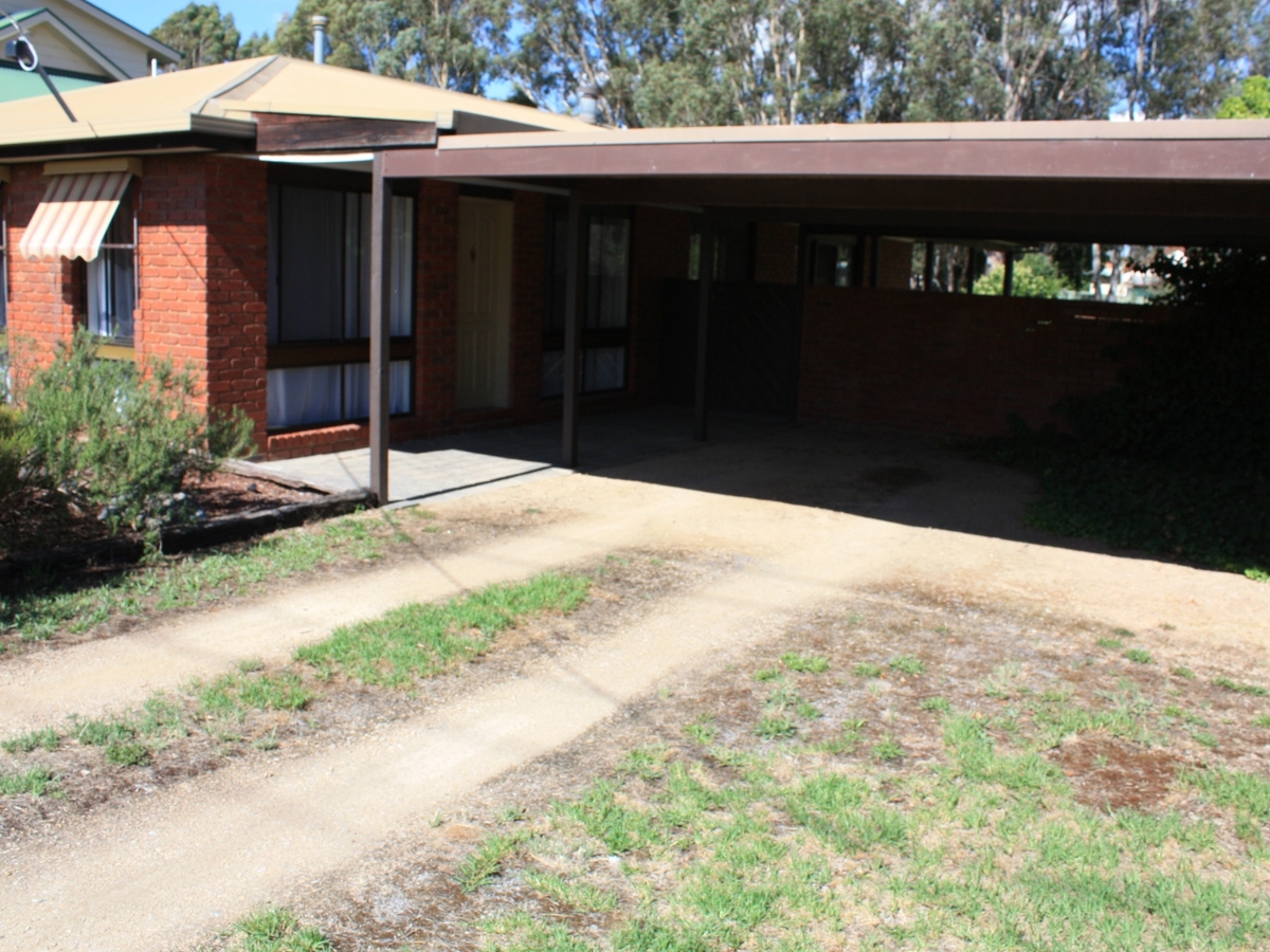 104 Faithfull Street, Benalla