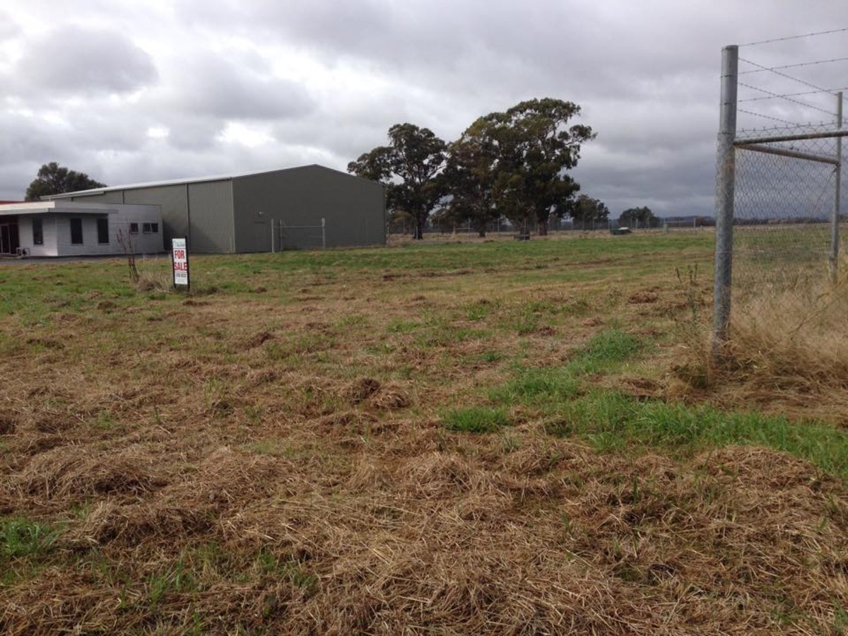 22 Irwin Road, Benalla