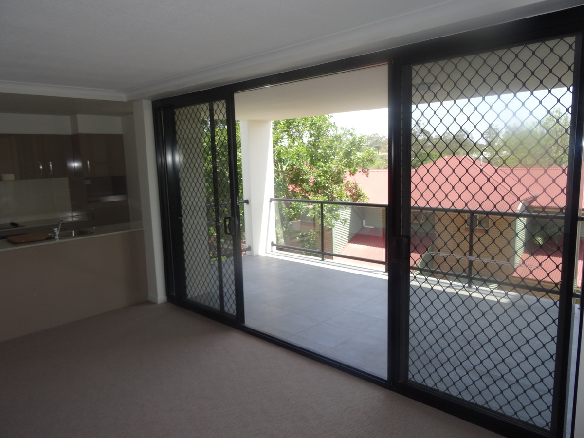 2 / 20 Flavelle st, Carina