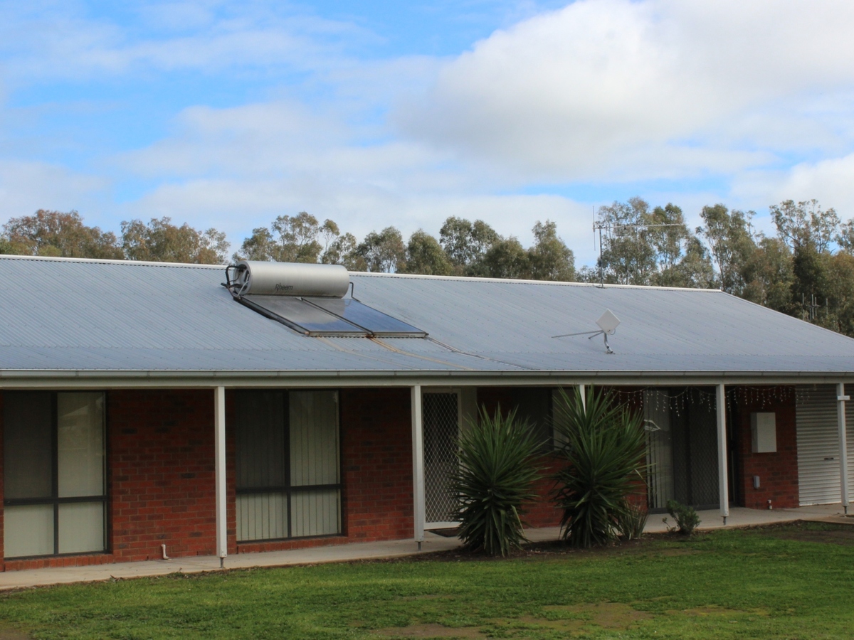 1 Lilac Street, Violet Town