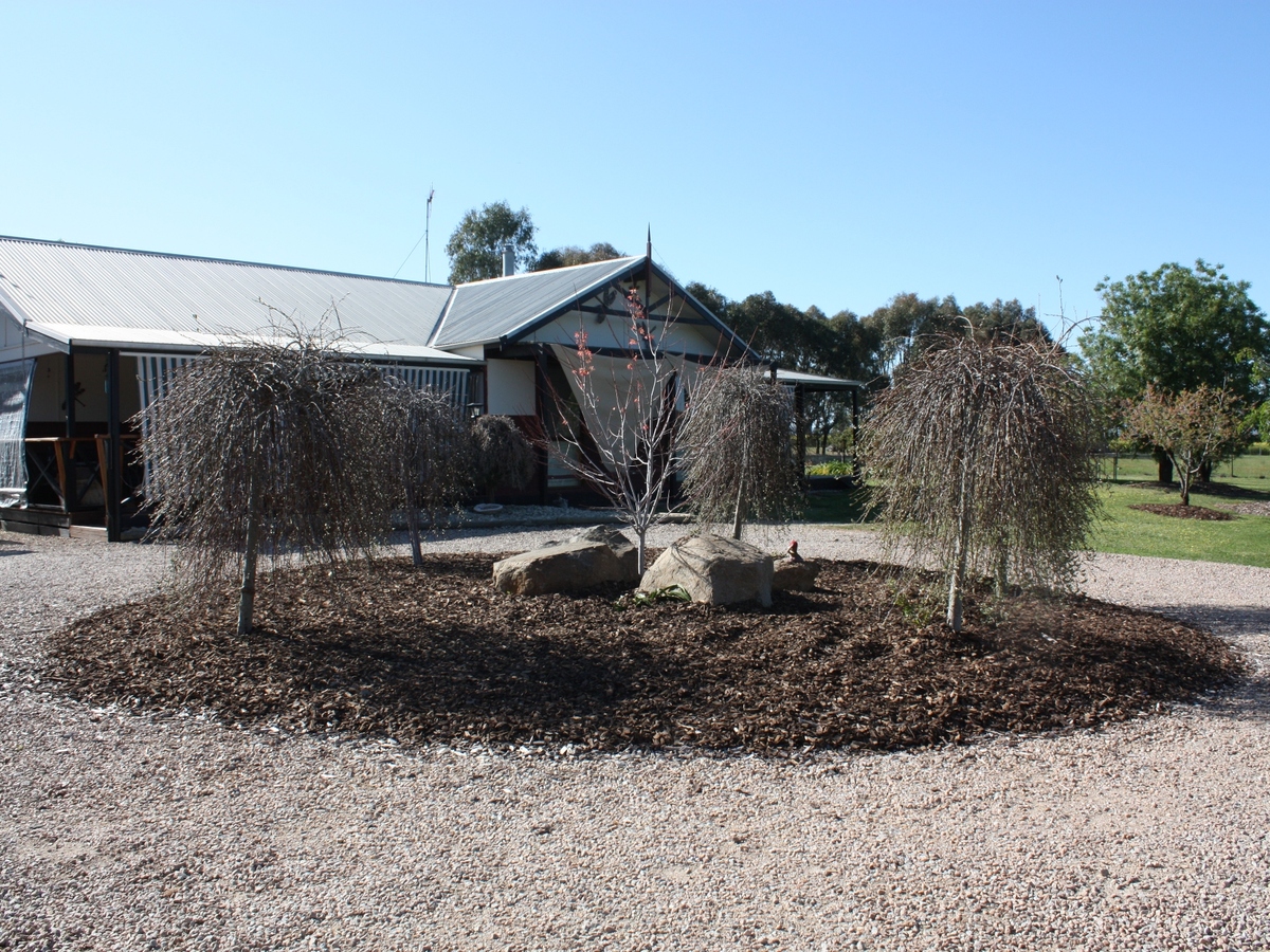 18 Farnley Road, Goorambat