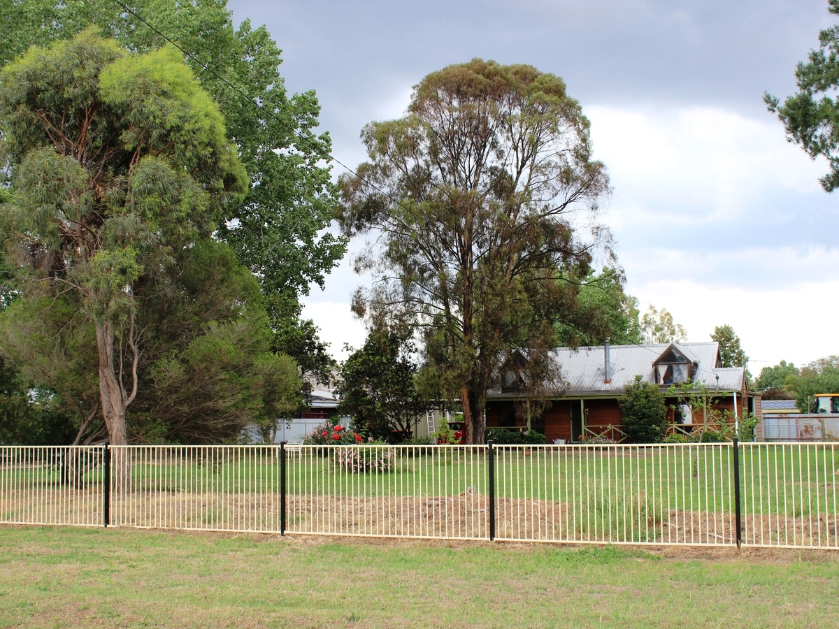 77 Clarendon Street, Baddaginnie