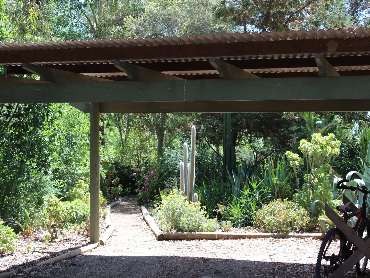 514 Oliver Road, St James