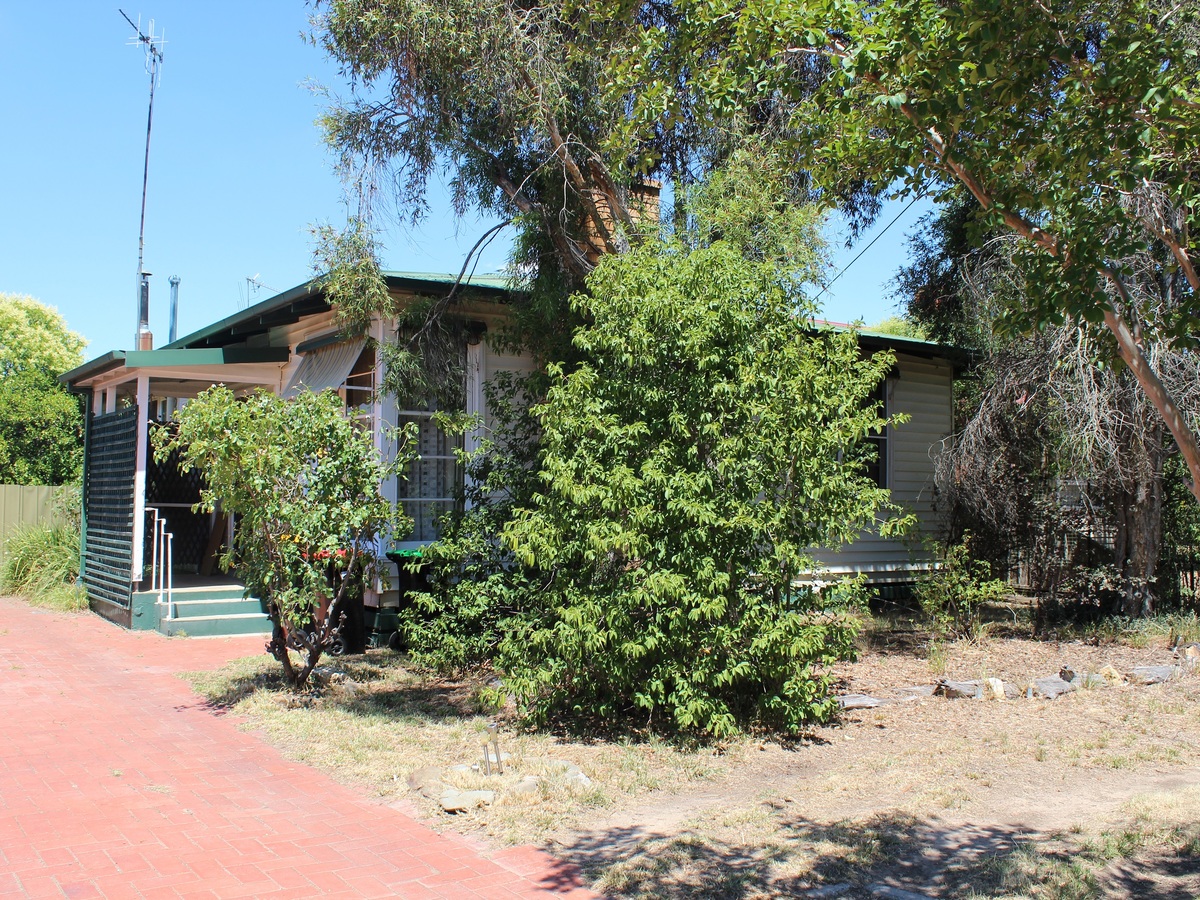 21 Dunn Street, Benalla