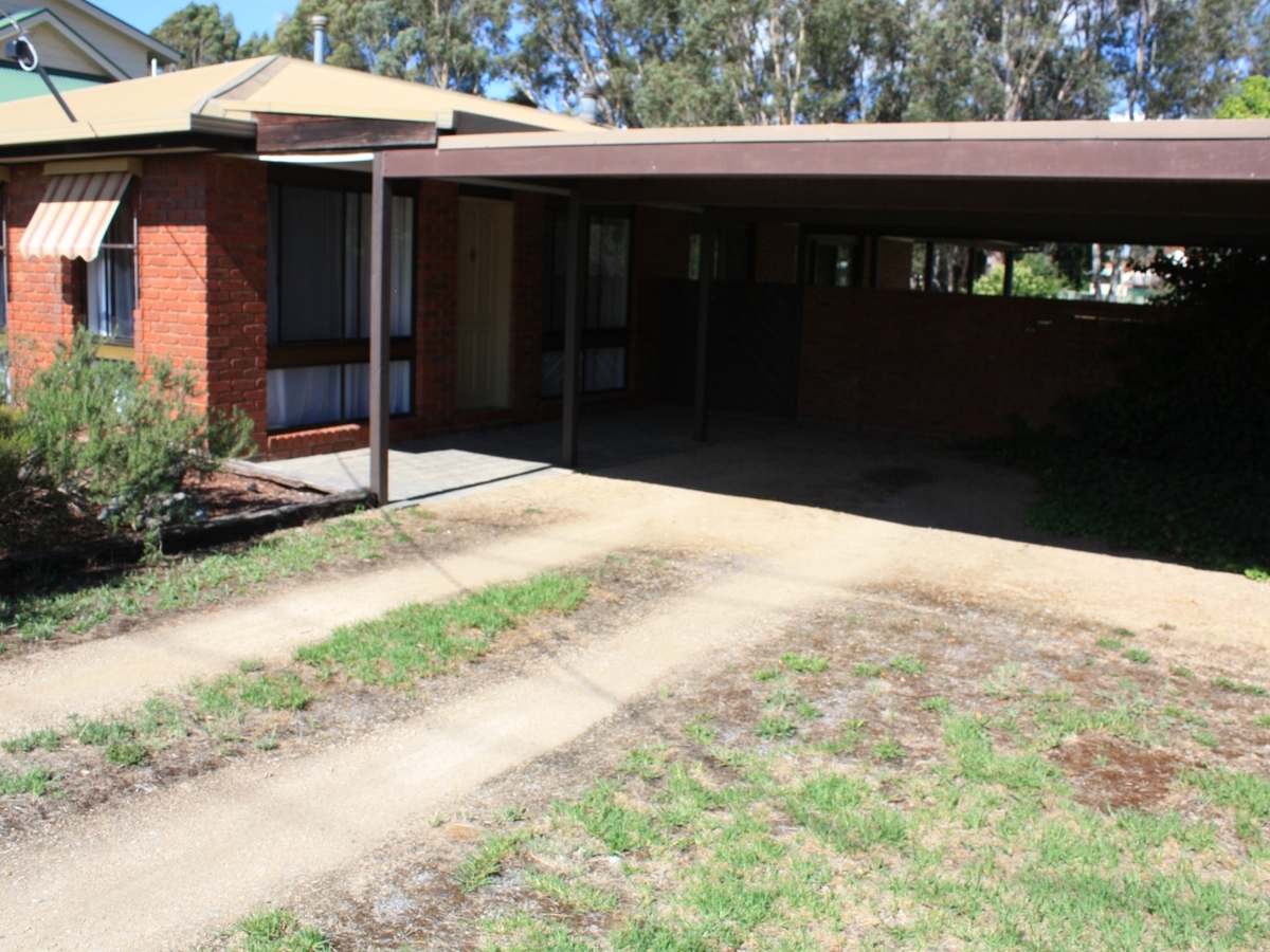 104 Faithfull Street, Benalla
