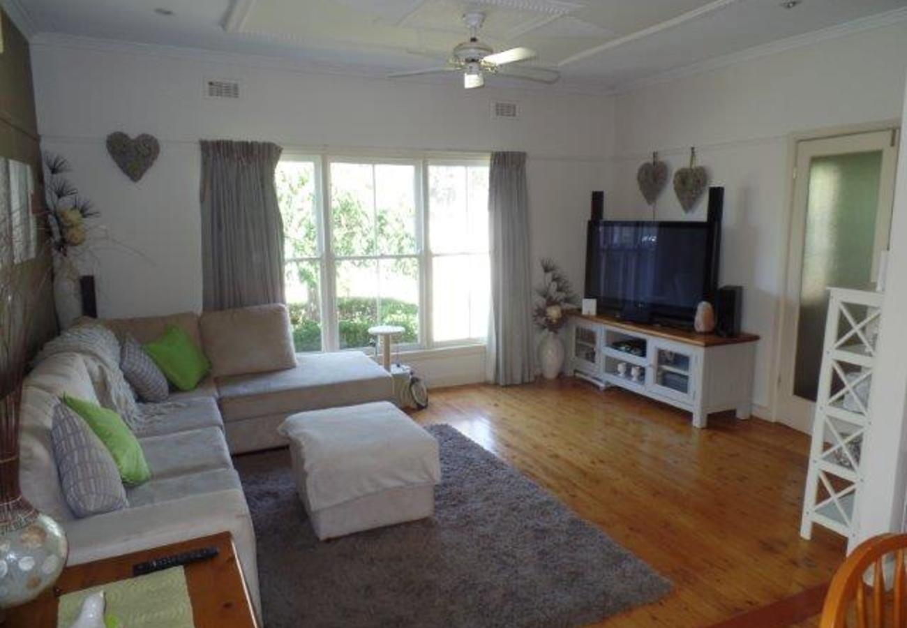 70 Hawdon Street, Shepparton