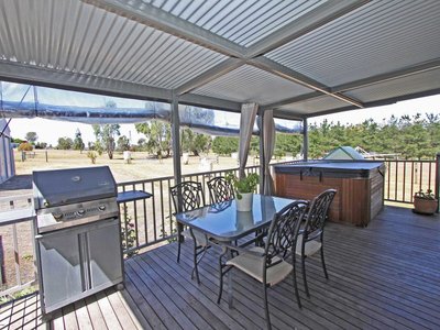 12 Horsburgh Court, Heathcote