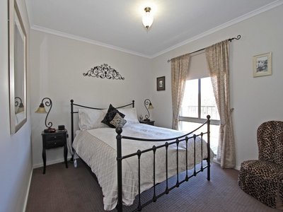 12 Horsburgh Court, Heathcote