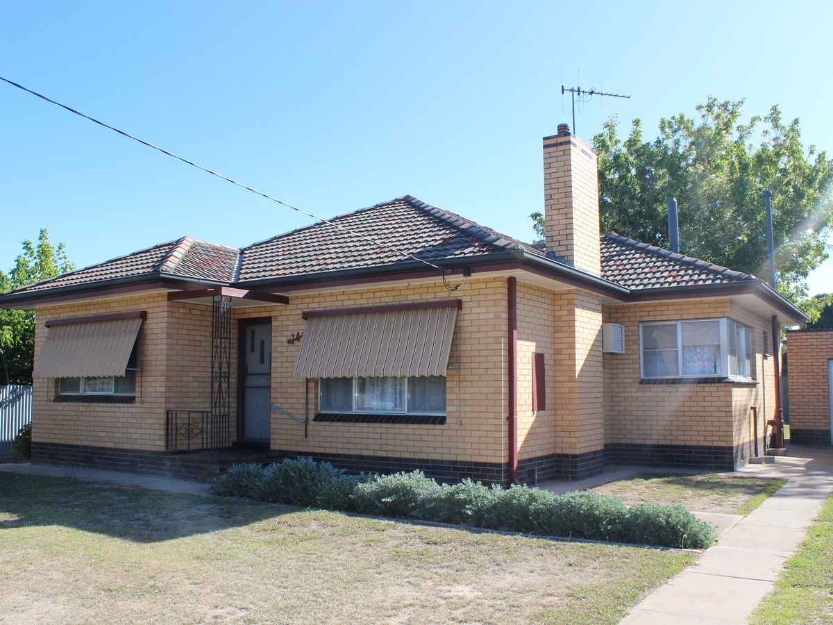 14 Walker Street, Benalla