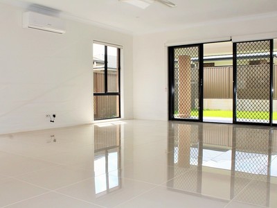 4 Hermitage Way , Catherine Field