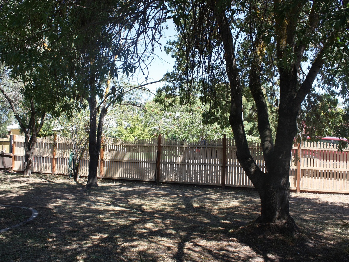 24 Commercial Road, Benalla
