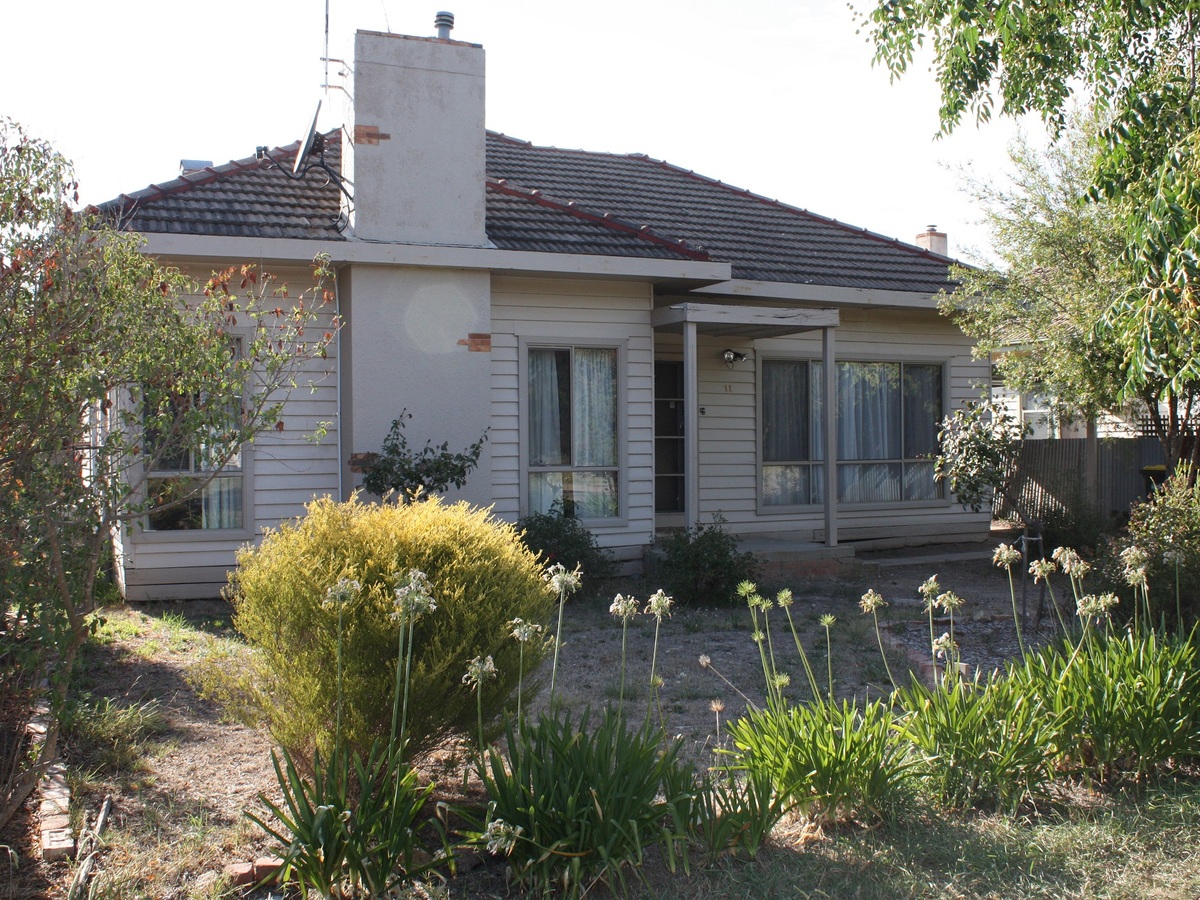 11 Tomkins Parade, Benalla