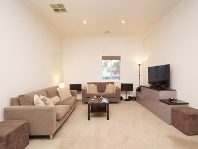 34 Casey Street, Tatura