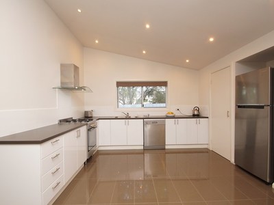 34 Casey Street, Tatura