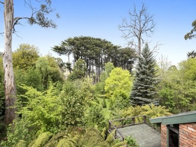 4 Alton Road, Mount Macedon
