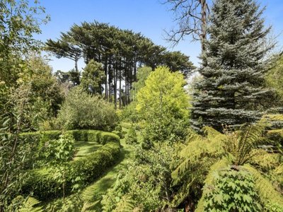 4 Alton Road, Mount Macedon