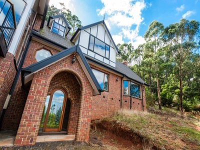 92 Douglas Road, Mount Macedon