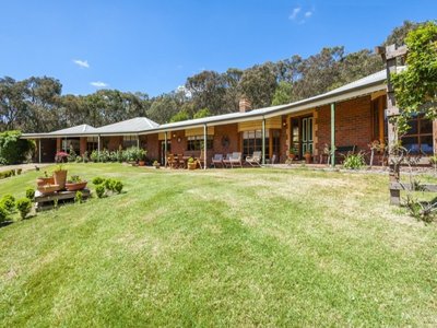 32 Tucketts Road, Mount Macedon