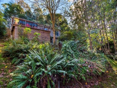 4 Anzac Road, Mount Macedon