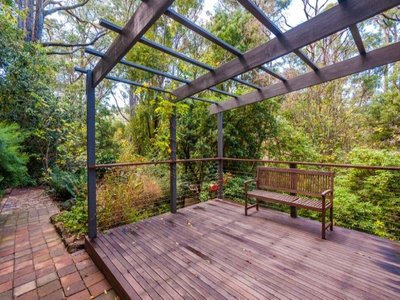 4 Anzac Road, Mount Macedon